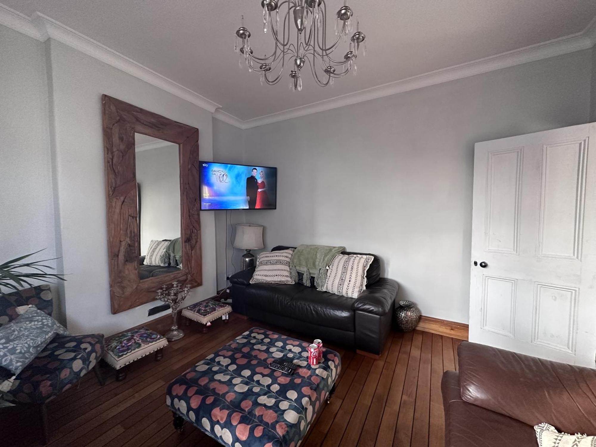 Adanhouse-Stockland Spacious 5 Bedroom House Sleeps 12 Private Garden Cardiff Luaran gambar