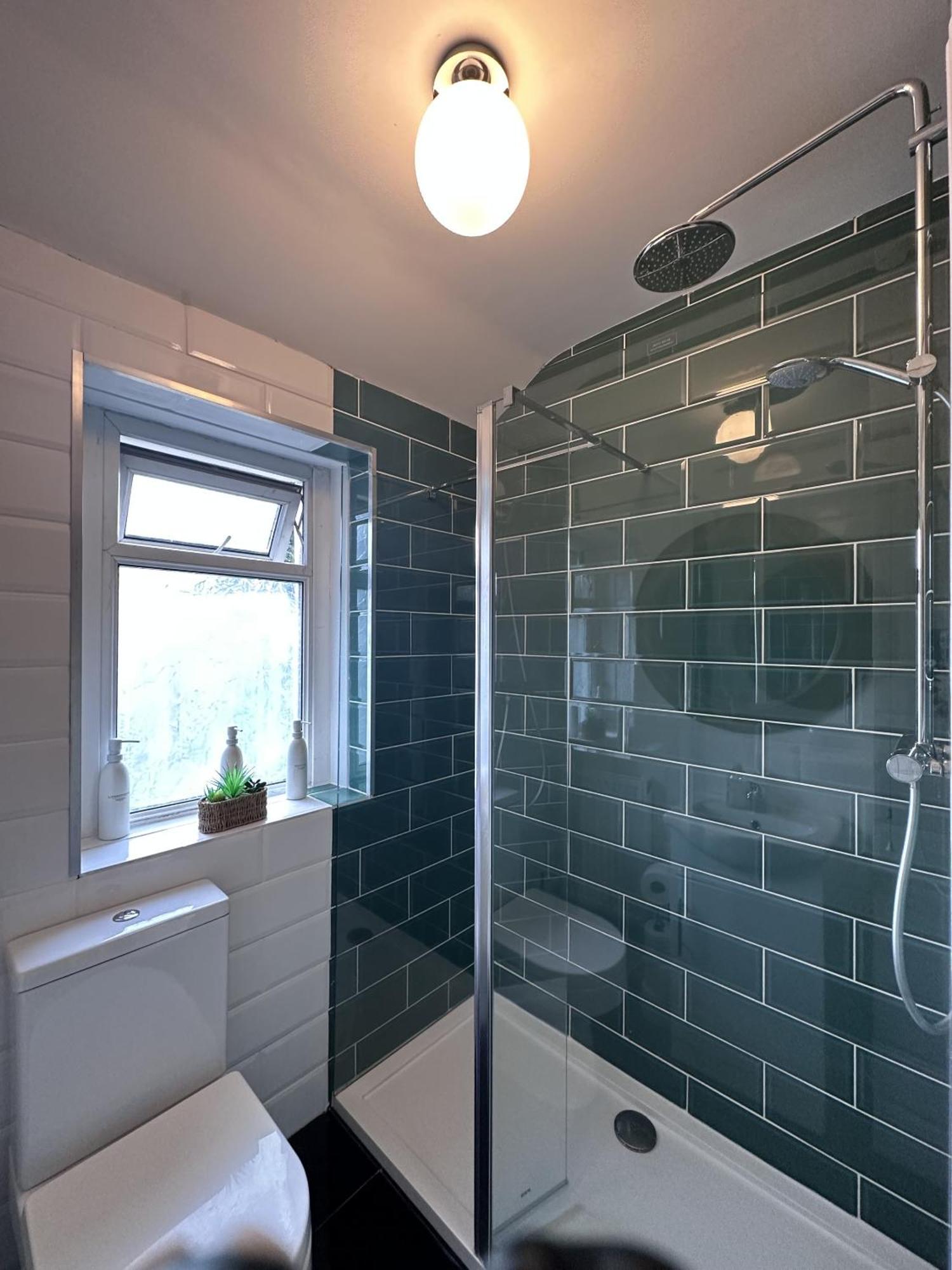 Adanhouse-Stockland Spacious 5 Bedroom House Sleeps 12 Private Garden Cardiff Luaran gambar
