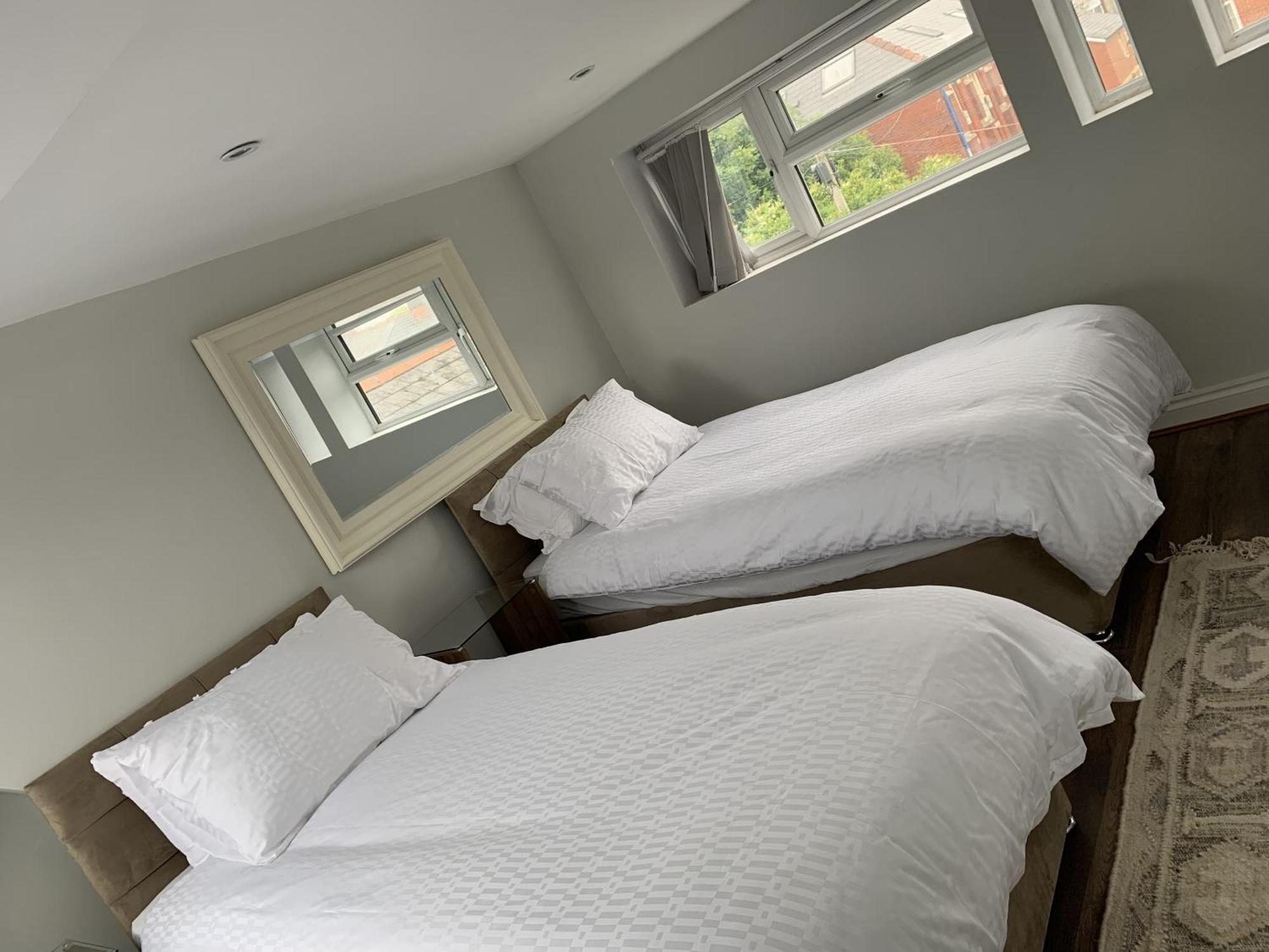 Adanhouse-Stockland Spacious 5 Bedroom House Sleeps 12 Private Garden Cardiff Luaran gambar