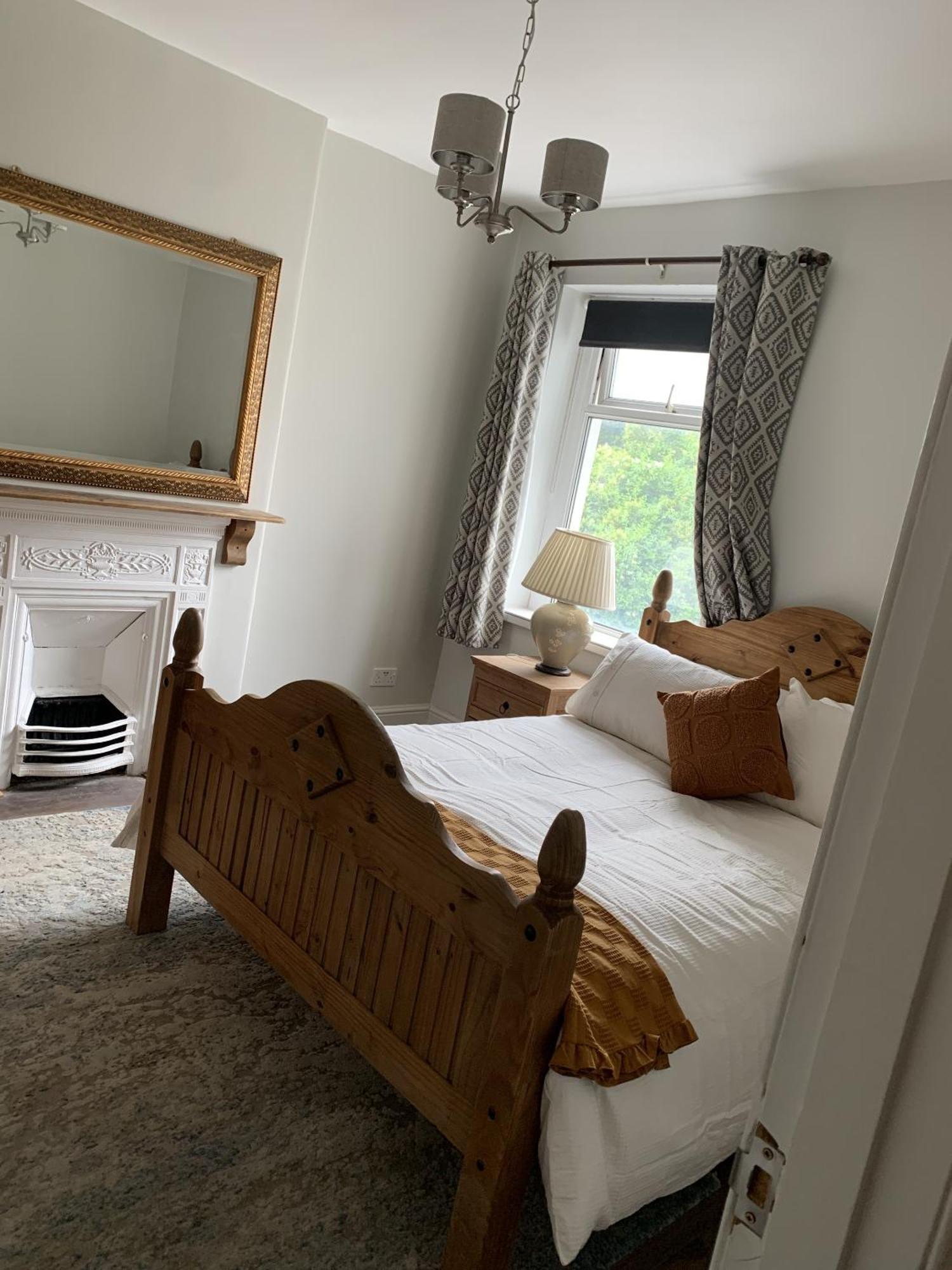Adanhouse-Stockland Spacious 5 Bedroom House Sleeps 12 Private Garden Cardiff Luaran gambar
